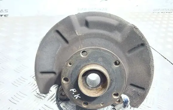 Suzuki SX4 Front wheel hub spindle knuckle