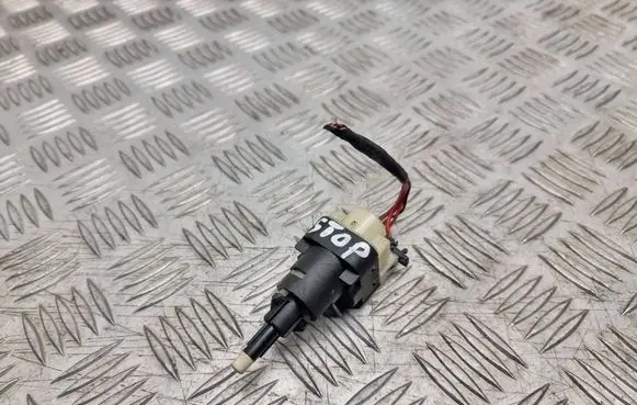 Volkswagen Phaeton Brake pedal sensor switch 1K2945511