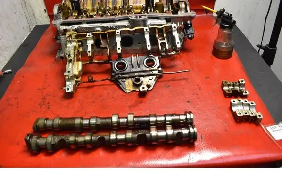 BMW X3 E83 Engine head 75054229