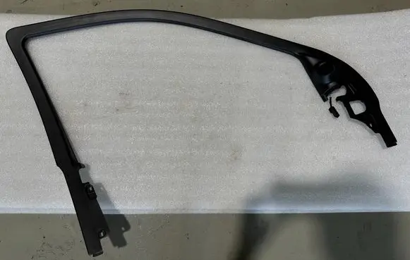 Dodge Durango III Front door trim bar 5XL19DX9AA 26104109 6976460