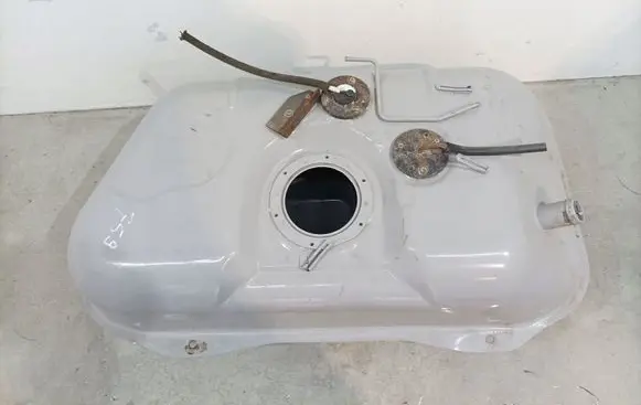 Suzuki Grand Vitara I Fuel tank 