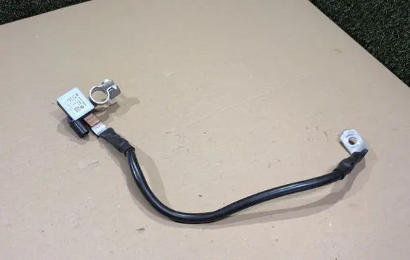 KIA Sportage Negative earth cable (battery) 37180R2000