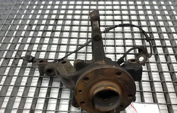 Mercedes-Benz Citan W415 Front wheel hub spindle knuckle 