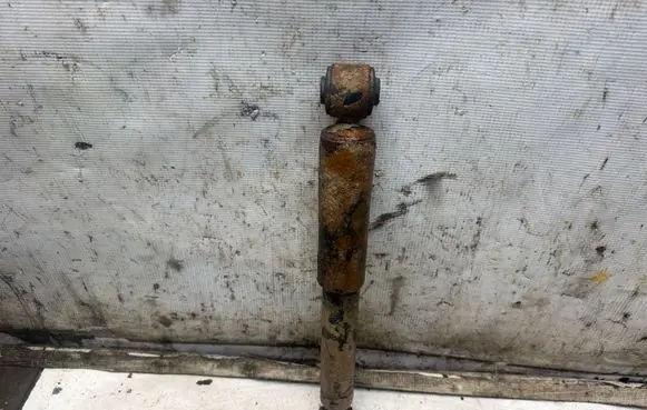 Opel Zafira A Rear shock absorber/damper