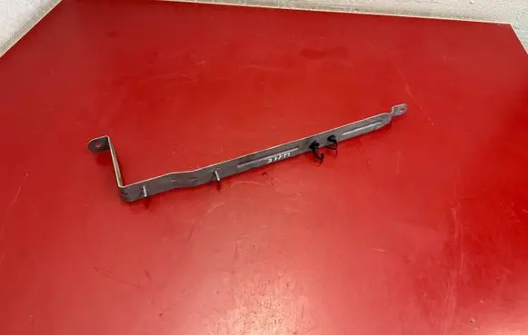 BMW X1 U11 Fuel tank mounting bracket 9845803