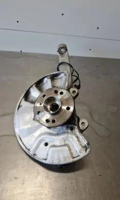 Mercedes-Benz ML W166 Front wheel hub spindle knuckle A1663300920