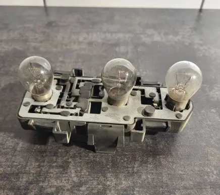 Audi A6 S6 C5 4B Tail light bulb cover holder 025868 0305254141