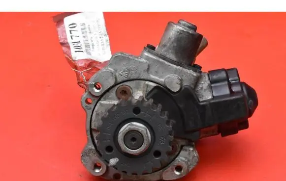 Skoda Octavia Mk3 (5E) Fuel injection high pressure pump 04B130755K
