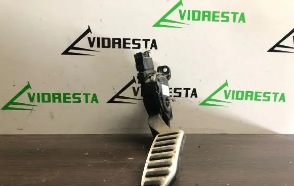 Volvo V60 Accelerator throttle pedal 31329372 10012011 6PV01083431