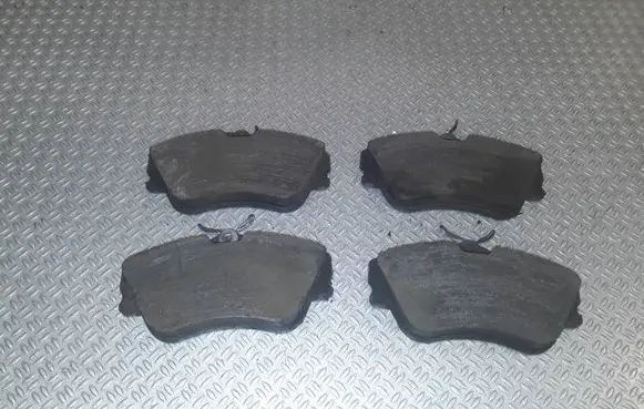 Volkswagen Transporter - Caravelle T4 Brake pads (front) 
