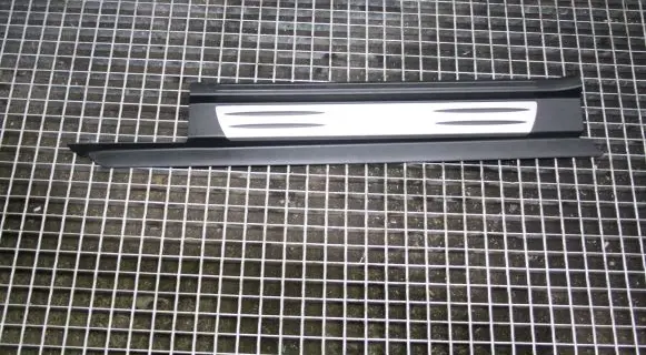 Mercedes-Benz SLK R171 (A) pillar trim 1716800135 A1716800135