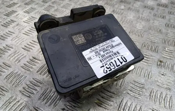 Volkswagen PASSAT CC ABS Pump