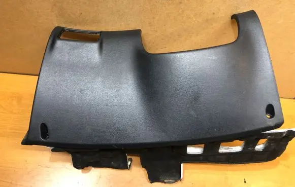 Hyundai i30 Dashboard lower bottom trim panel 847592L000