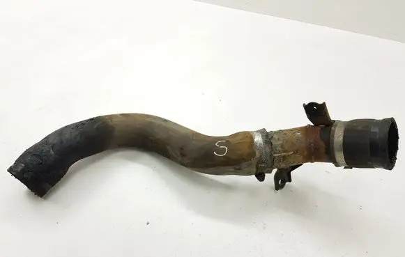 Toyota Corolla Verso AR10 Intercooler hose/pipe 14064B