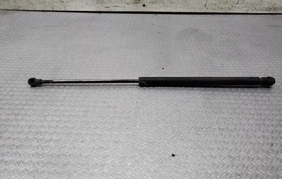 Audi A3 S3 8L Tailgate/trunk strut/damper 8D9827552F