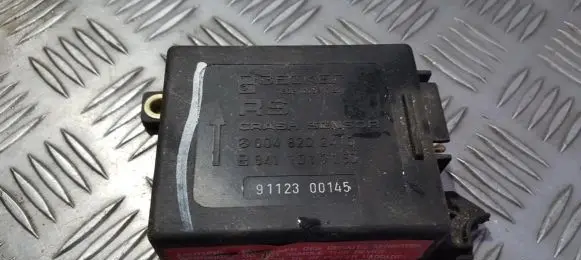 Mercedes-Benz E W124 Airbag control unit/module 0048202410 8411017160