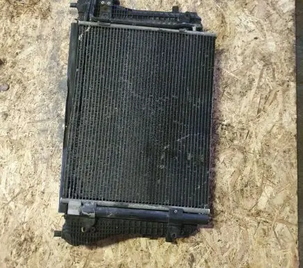 Volkswagen Touran I Intercooler radiator 1K0145803T N6897001