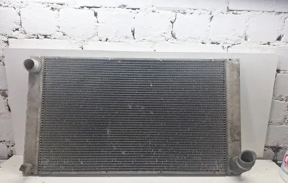 BMW 5 E60 E61 Coolant radiator