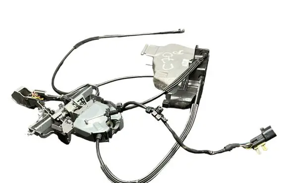 Volvo C70 Front door lock 30632851 240015103
