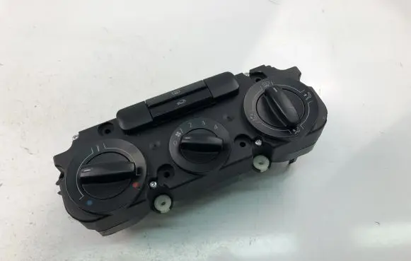 Interior fan control switch