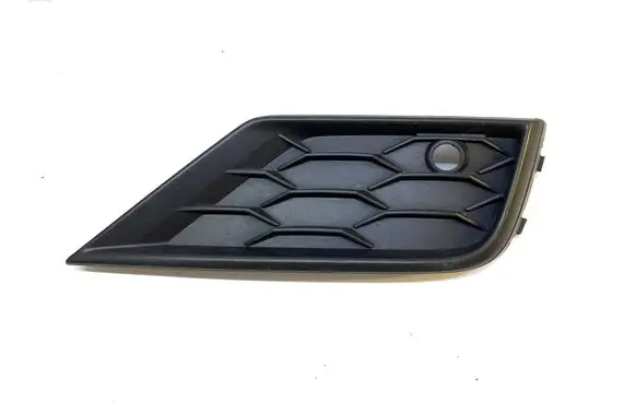 Volkswagen Tiguan Front bumper lower grill 5NA853666A