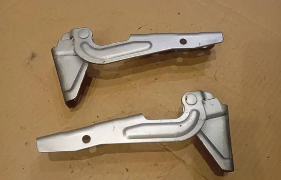 Mitsubishi Colt CZ3 Engine bonnet/hood hinges MR959411 ES92 0606ES92