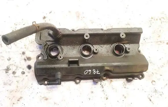 Infiniti FX Rocker cam cover y2097011 y2097-011
