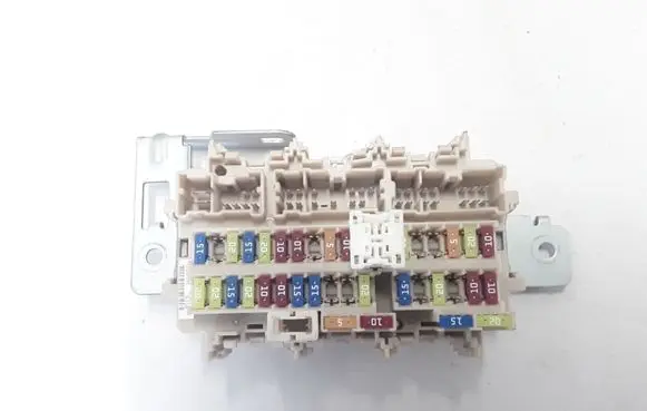 Renault Koleos II Fuse module 243808901R