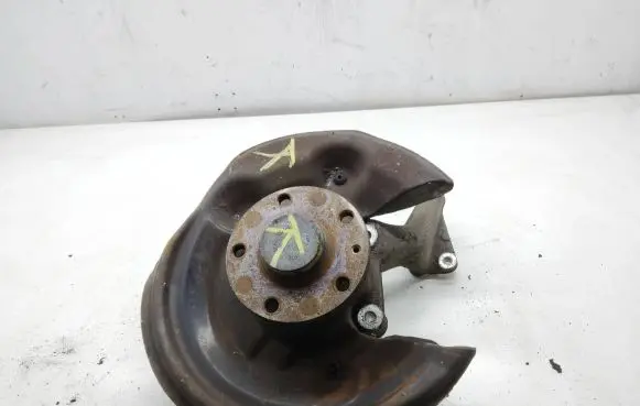 Seat Alhambra (Mk2) Rear wheel hub spindle/knuckle 