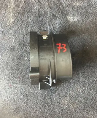 BMW 5 E60 E61 Mass air flow meter 0928400529