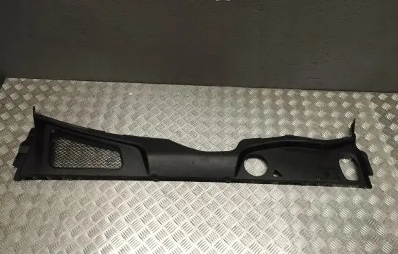 Porsche Macan (95B) Wiper trim 95B819447C