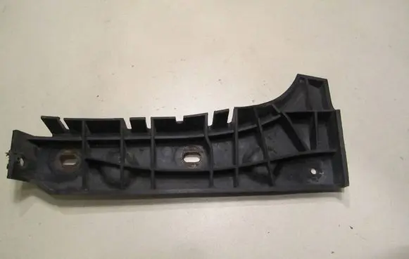 Audi A6 S6 C5 4B Front bumper mounting bracket 4B0807284B