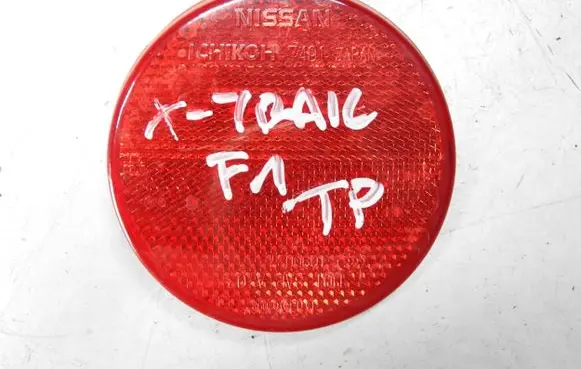 Nissan X-Trail T31 Rear tail light reflector M9RC830