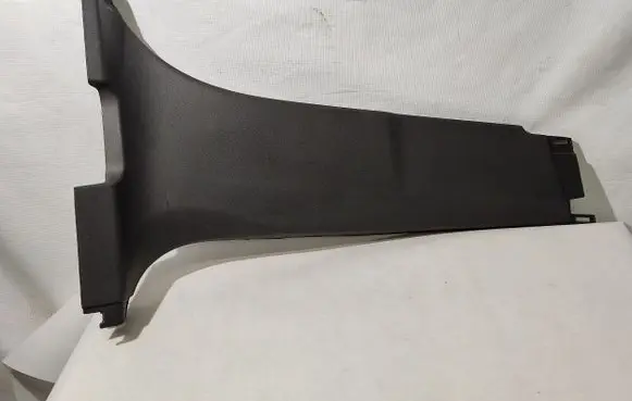 Chevrolet Equinox (B) pillar trim (bottom) 84601278