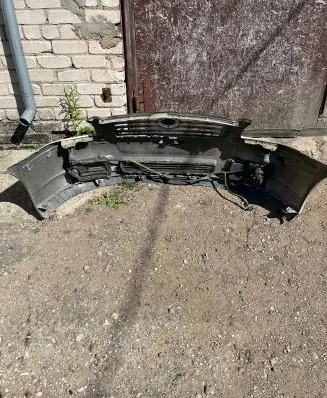 Toyota Avensis T250 Front bumper