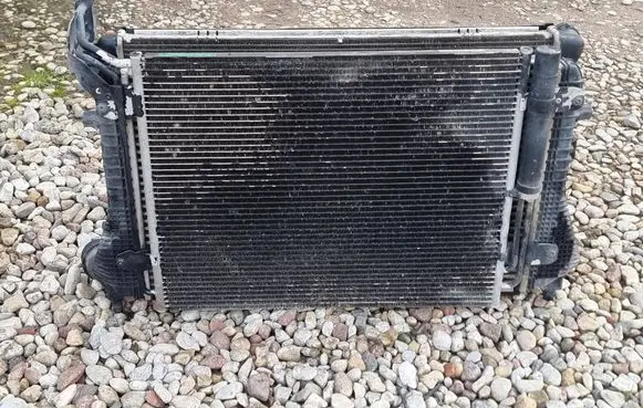 Volkswagen Tiguan Radiator set 5N0121253L
