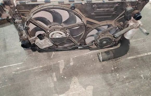 Volvo XC60 Radiator set