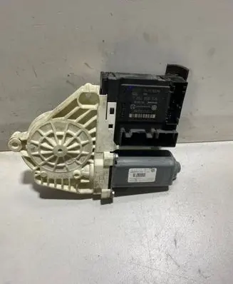 Volkswagen Jetta V Front door window regulator motor 1K0959702P 980852113