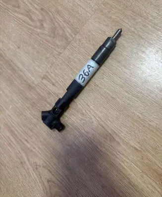 Mercedes-Benz C W204 Fuel injector A6510700587