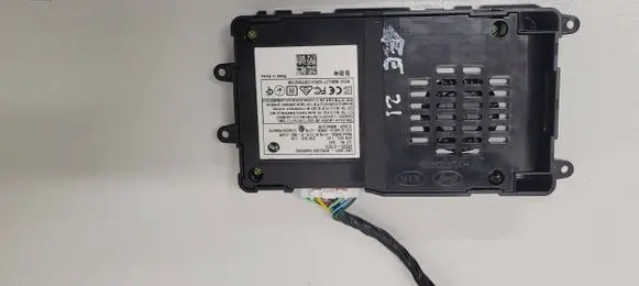 Hyundai Santa Fe Wireless charging module 95560S1600