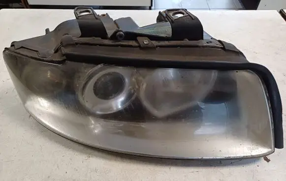 Audi A4 S4 B6 8E 8H Headlight/headlamp 8E0941004G 8E0941030D