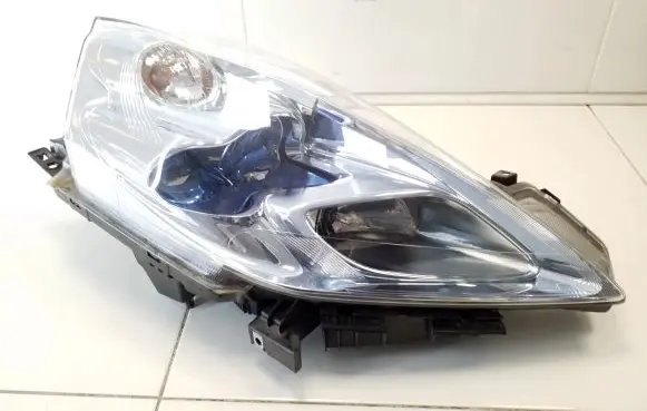 Nissan Leaf I (ZE0) Headlight/headlamp ICHIKOH1846