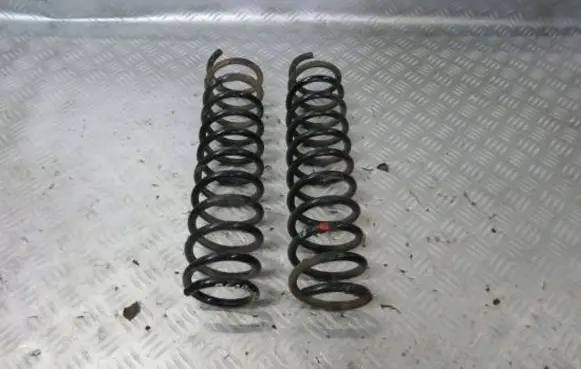 Mitsubishi Carisma Rear coil spring