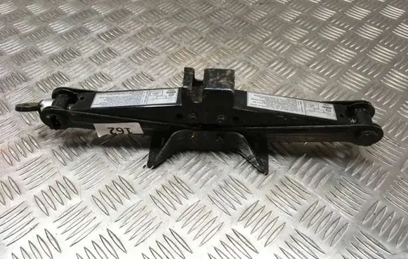 Mazda 323 Lift Jack 