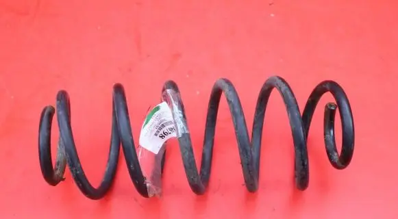 Toyota Auris 150 Rear coil spring