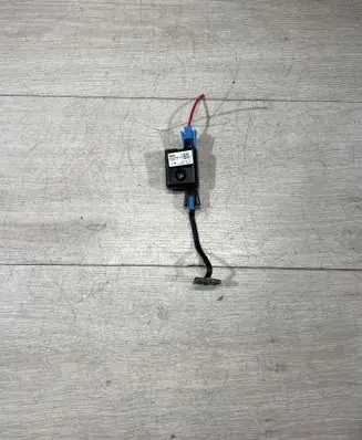 BMW 3 F30 F35 F31 Aerial antenna amplifier 9231466 10859410