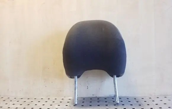 Volvo V50 Front seat headrest 