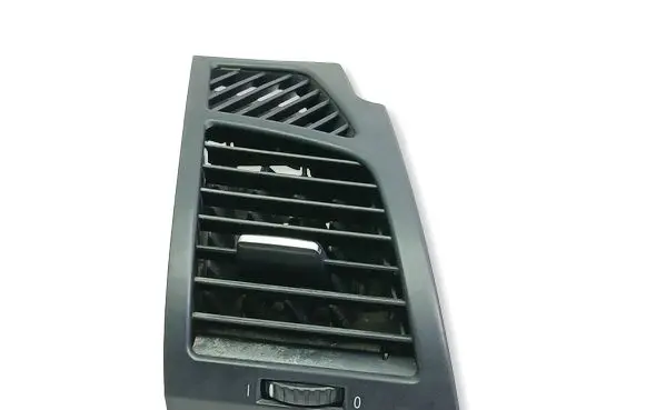 BMW 1 E82 E88 Dashboard side air vent grill/cover trim 7059188
