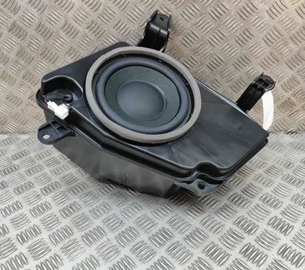 Honda CR-V Subwoofer speaker 77100TNYE00ZA