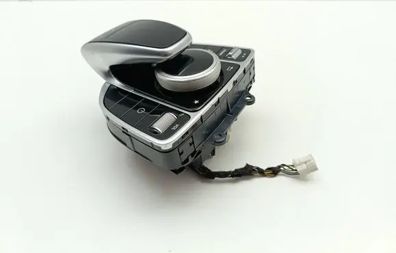 Mercedes-Benz C W205 Head unit multimedia control A2059009927 0000450811 A2C12872100